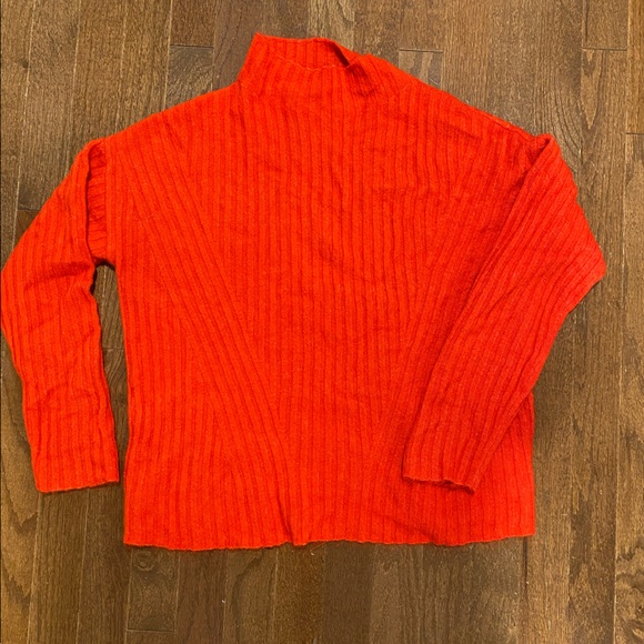 Bright red Old Navy Sweater. Size Medium Mockneck. - Picture 1 of 3